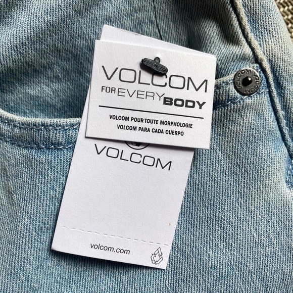 NWT VOLCOM Girlfriend high-rise VOL Stone Shorts size 27 - Picture 10 of 11